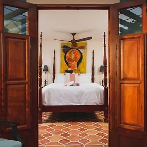 Puertas Bed and breakfast Vieques
