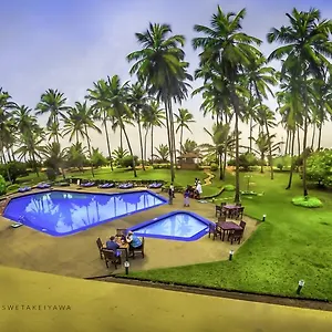 Palm Village Hotel Uswetakeiyawa